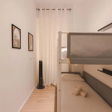 Daire Luxury - 8 Person - Centro Storico Trieste