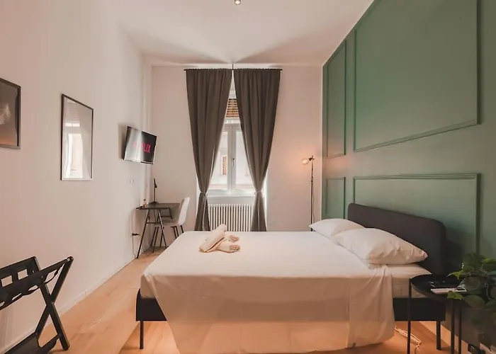 Luxury - 8 Person - Centro Storico