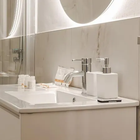 Апартаменты Luxury - 8 Person - Centro Storico Триест