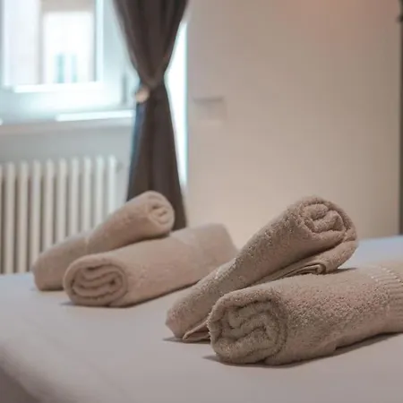 Luxury - 8 Person - Centro Storico Апартаменты *