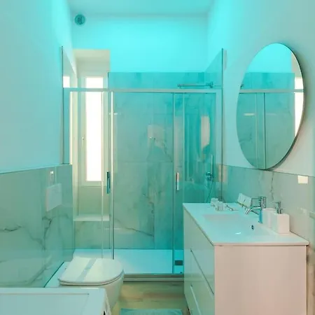 Luxury - 8 Person - Centro Storico 아파트 트리에스테