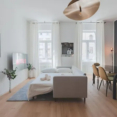 Апартаменты Luxury - 8 Person - Centro Storico *