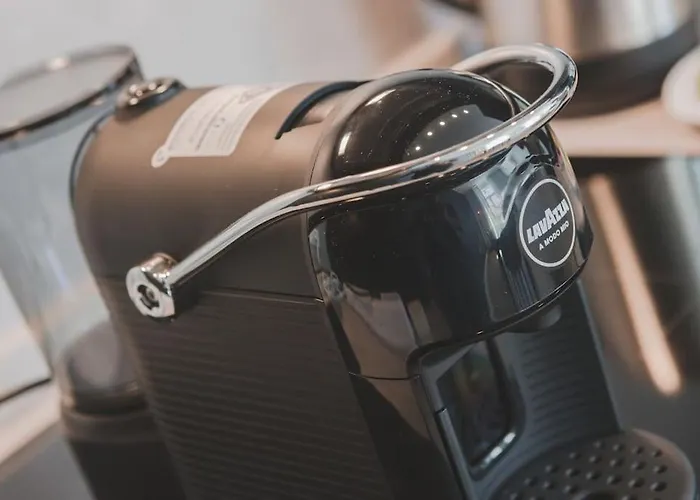 Luxury - 8 Person - Centro Storico Apartment Trieste